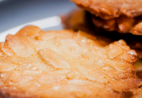 杏仁瓦片食譜,烘焙入門級法式甜點(diǎn),香甜酥脆,記得一定要夠薄